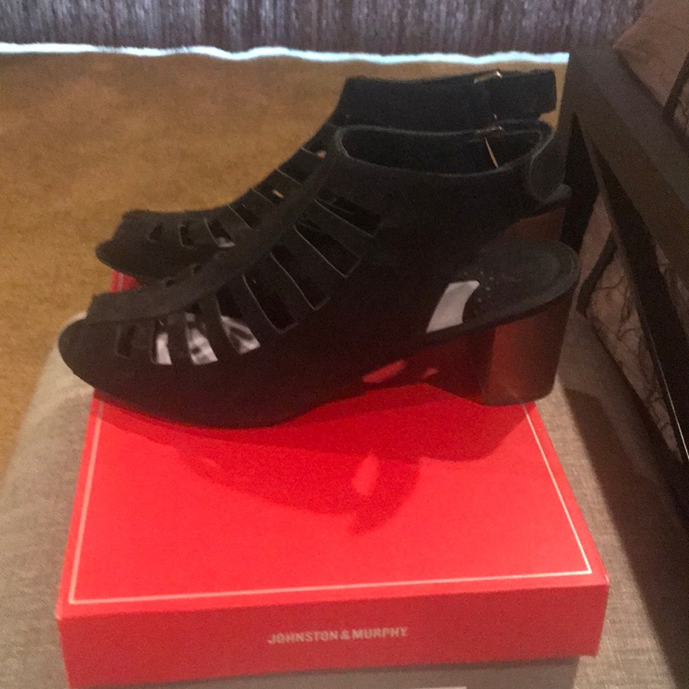 Shoes - Picture 2 of 3